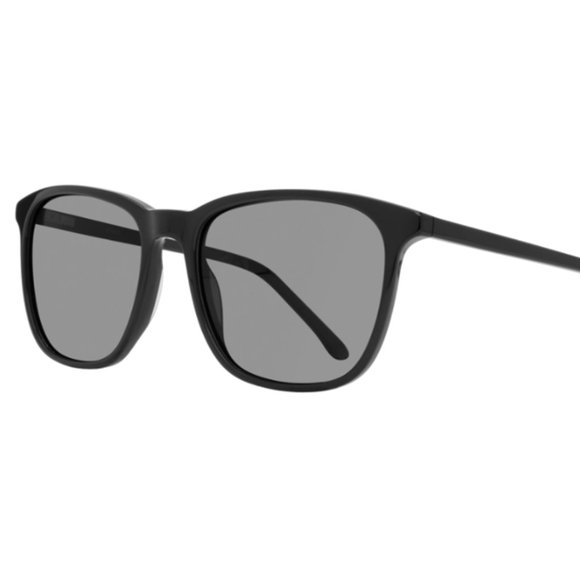 Polarized Sunglasses - Black frame with gray lenses main image 5